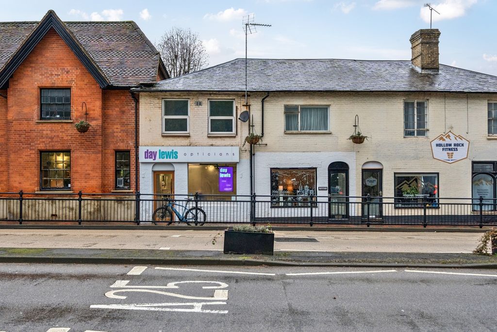 Property photo 1 of 6