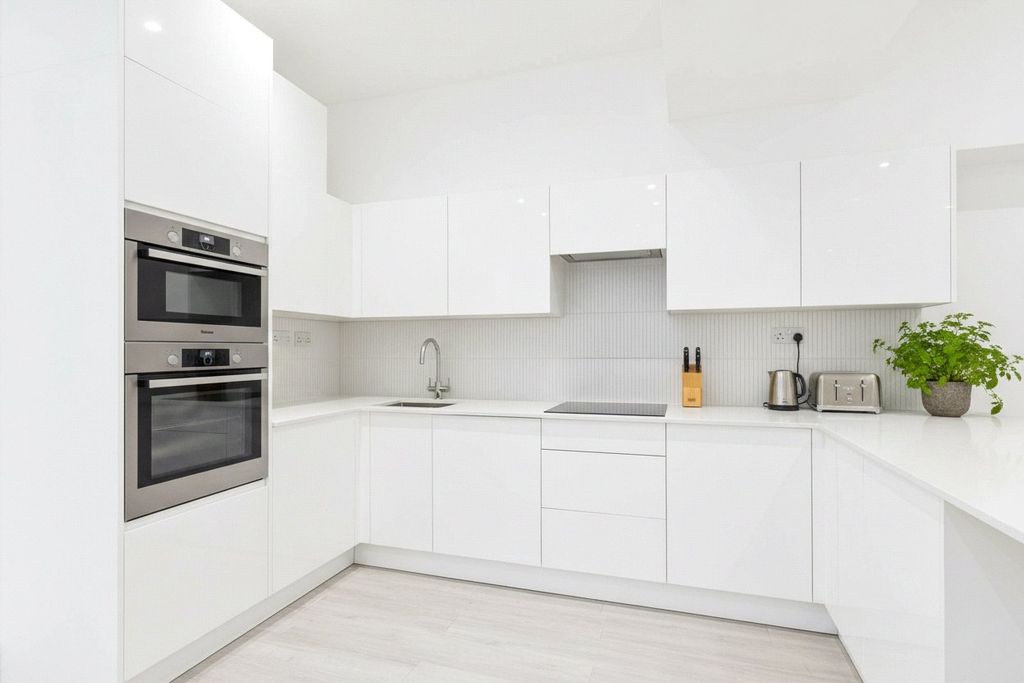 Property photo 1 of 4 Picture No. 04