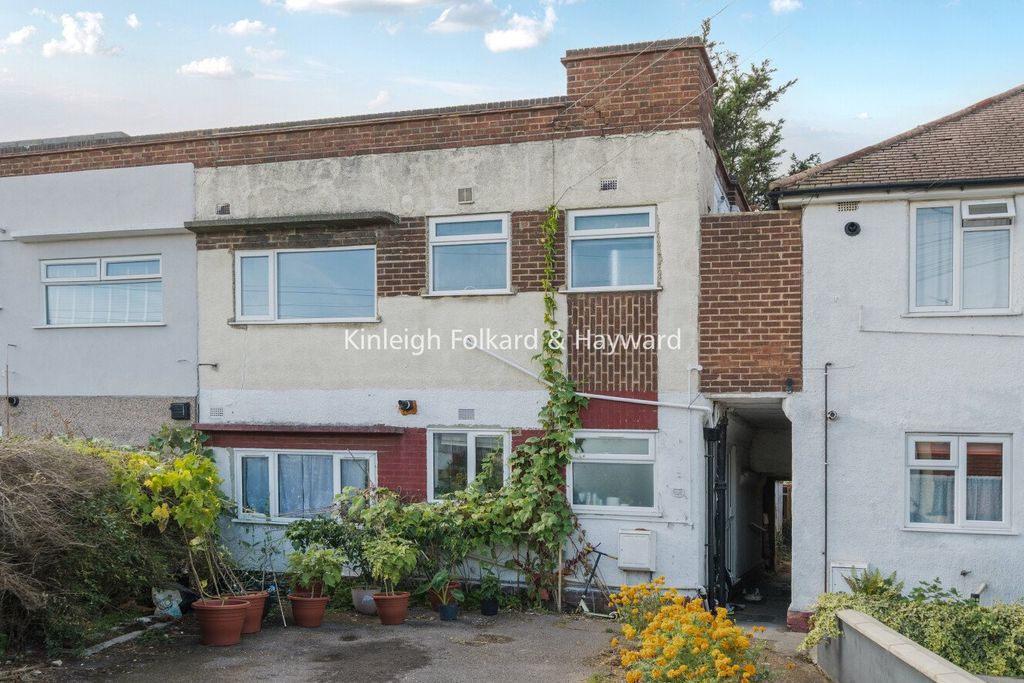 Property photo 2 of 14 External