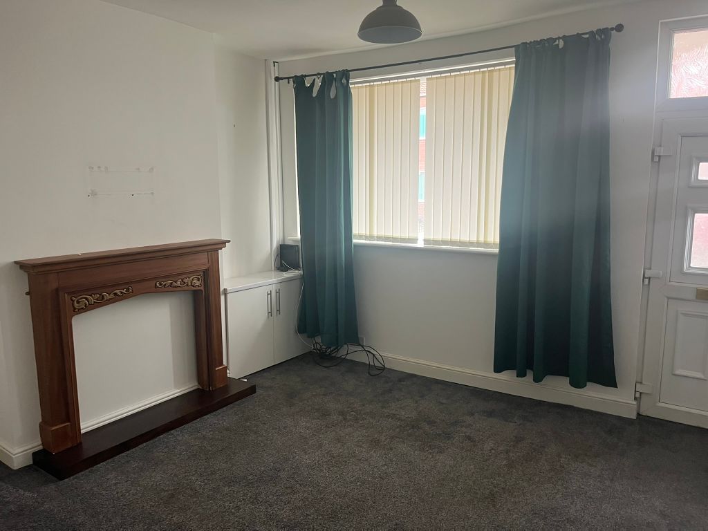 Property photo 2 of 8 Living Room