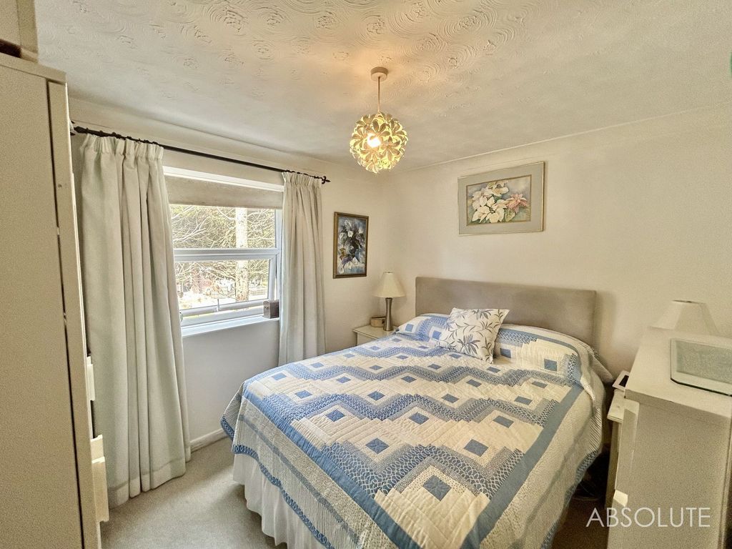Property photo 3 of 5