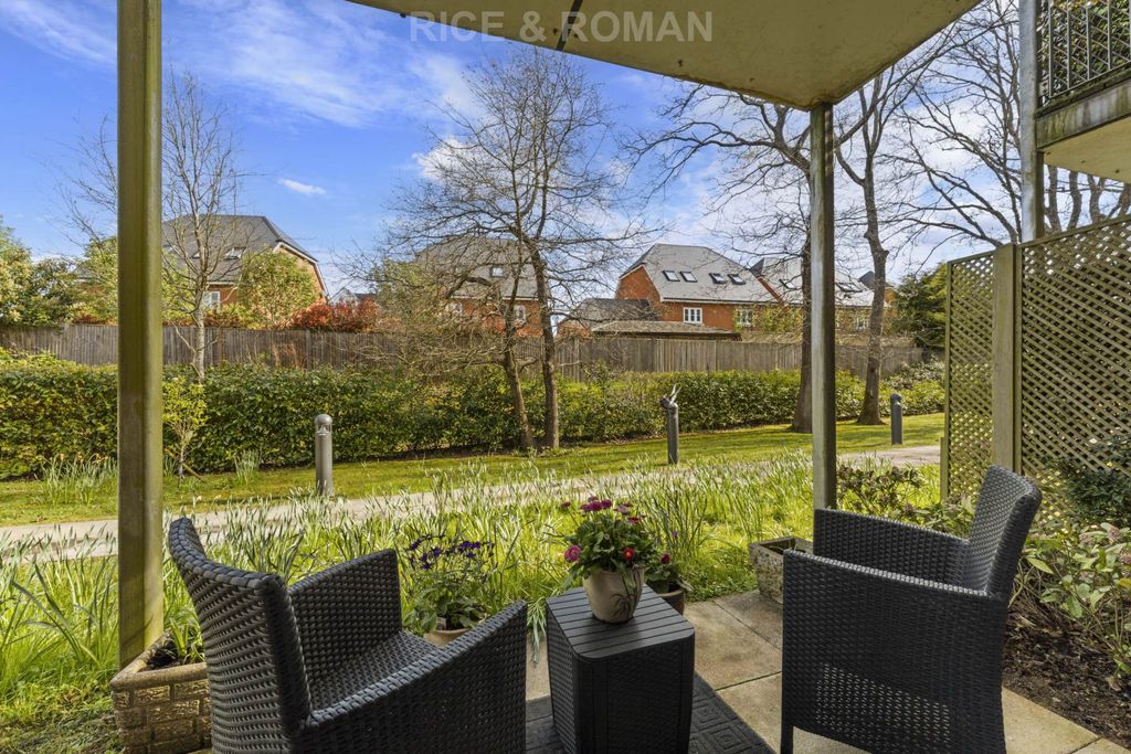 Property photo 1 of 21