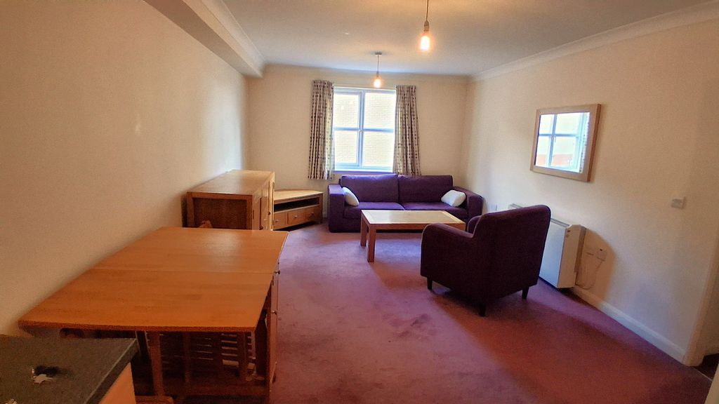 Property photo 3 of 7 Living Room