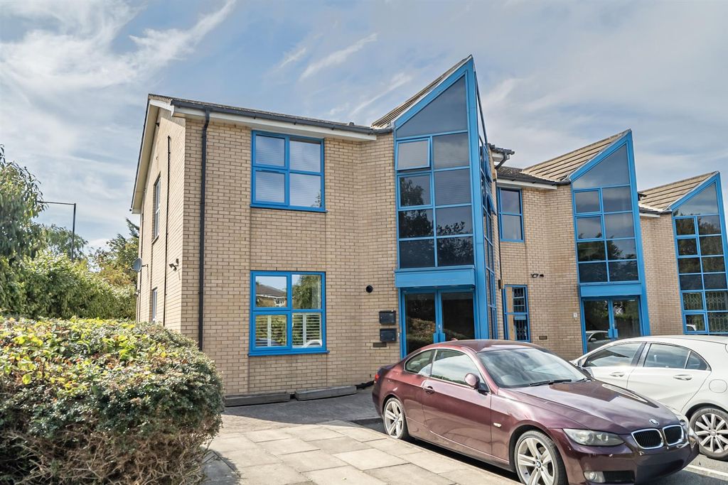 Property photo 1 of 13 31-Untitled-153-Hdr.Jpg
