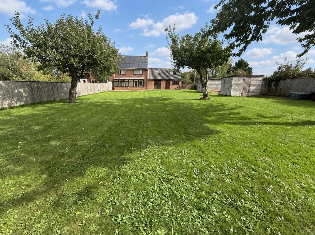 Property photo 1 of 21 Photo 40