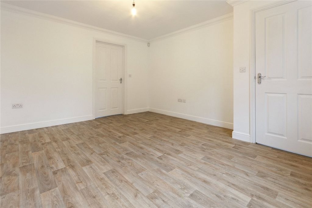 Property photo 3 of 20 Picture No. 15