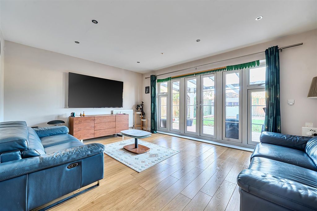 Property photo 2 of 16 1429134-22-69B9841E348F8.Jpg