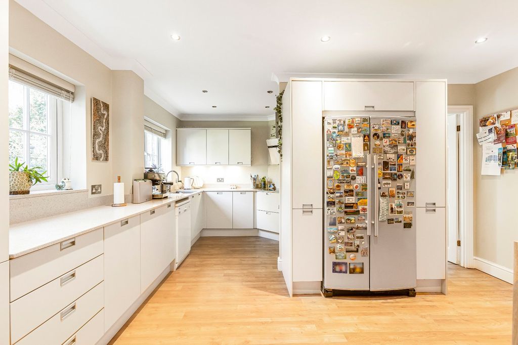 Property photo 3 of 29 Kitchen