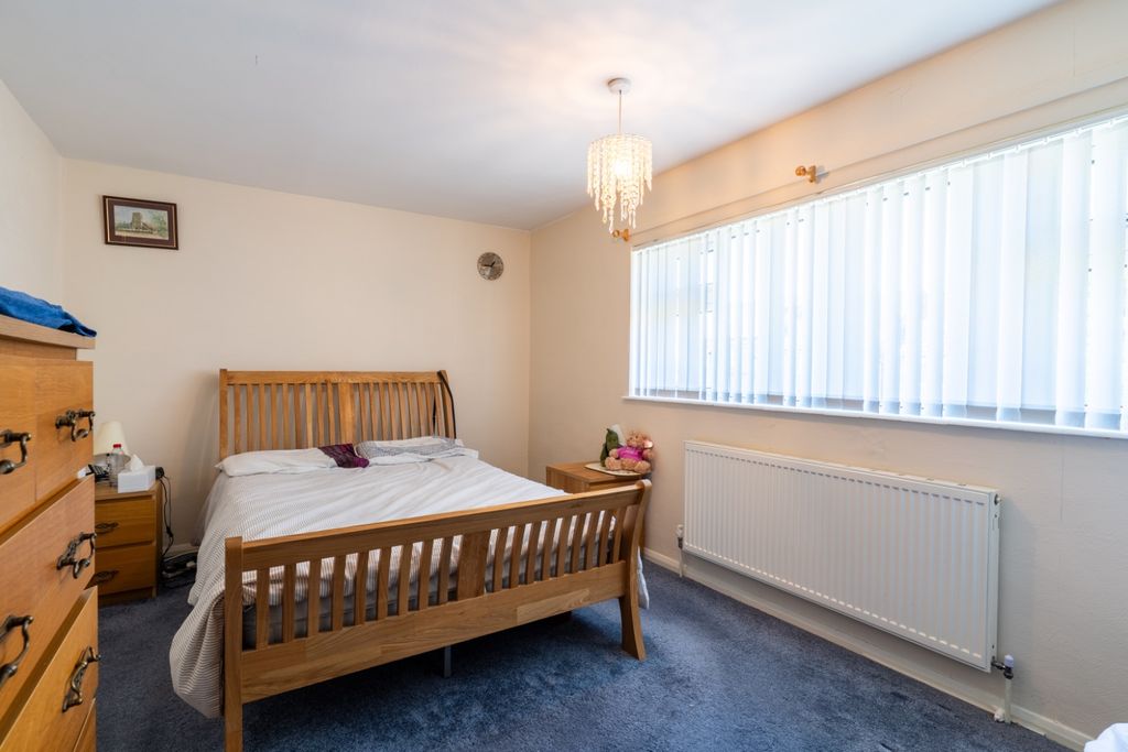 Property photo 3 of 16 5098453