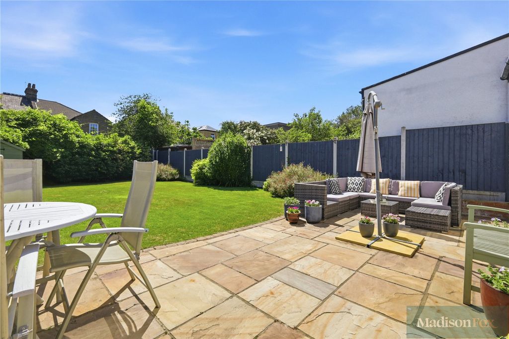 Property photo 2 of 36 Picture No. 91