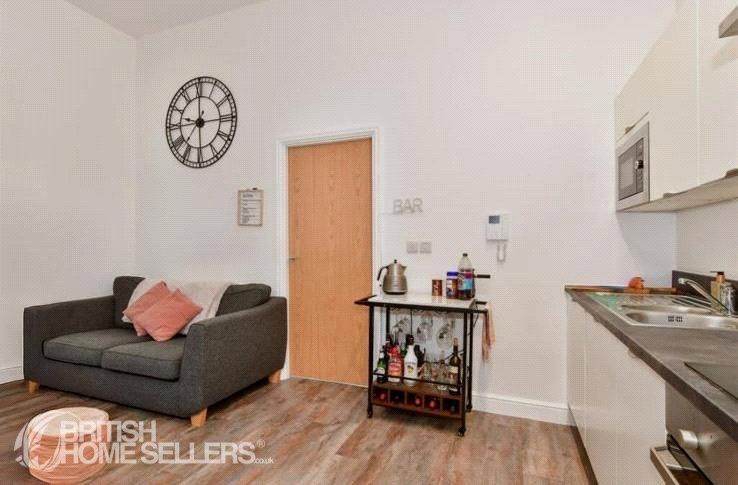 Property photo 3 of 7 Picture No. 06