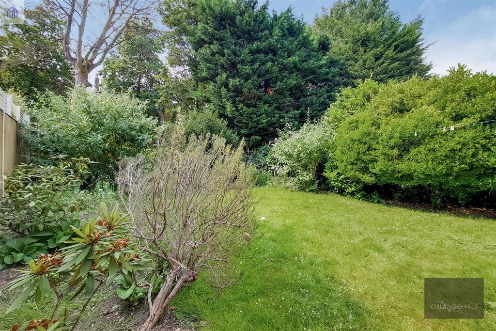 Property photo 3 of 15