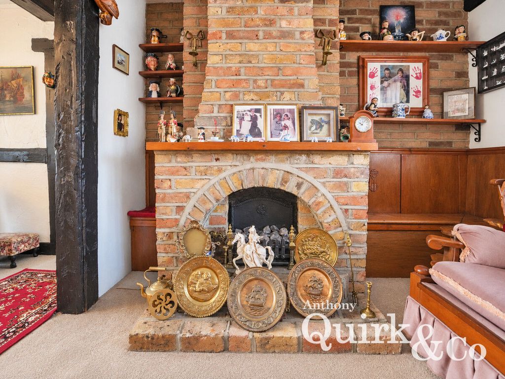 Property photo 3 of 12