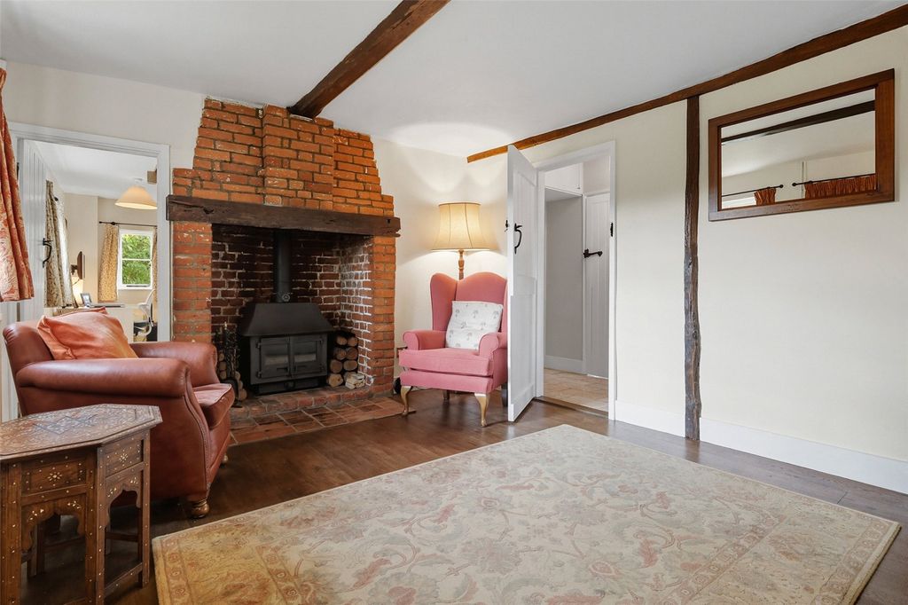 Property photo 2 of 18 Living Room