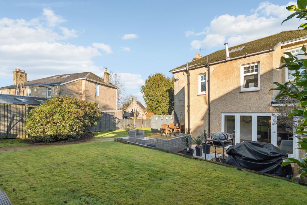 Property photo 2 of 47