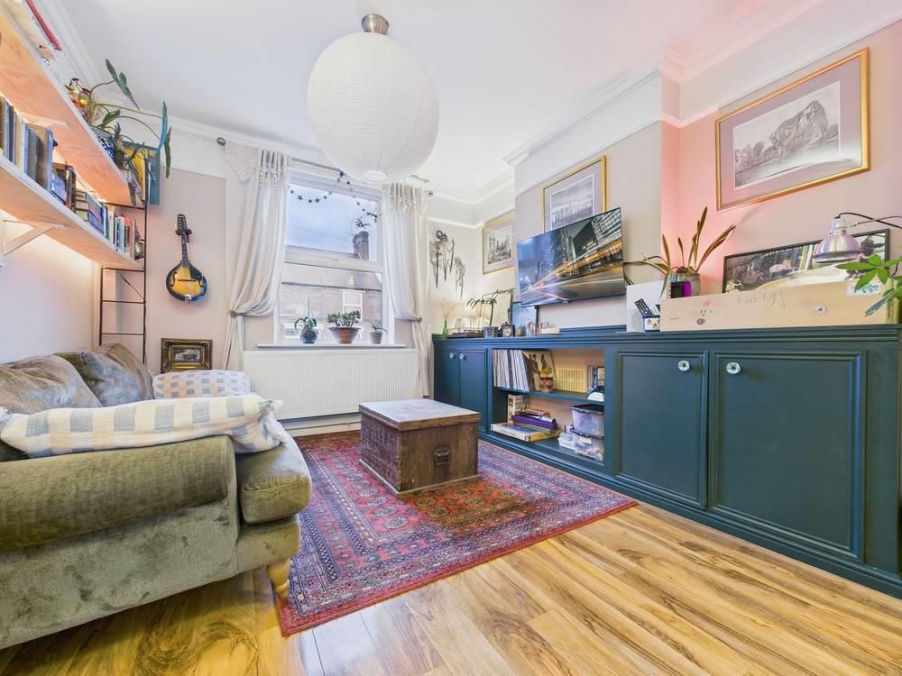 Property photo 2 of 24 Cam01407G0-Pr0058-Still014-Thumbnail-H750-70.Jpg