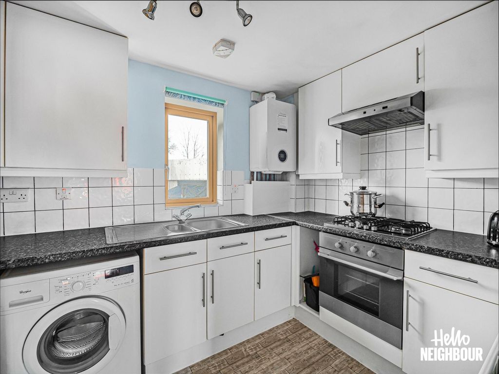 Property photo 2 of 12 Photo 1