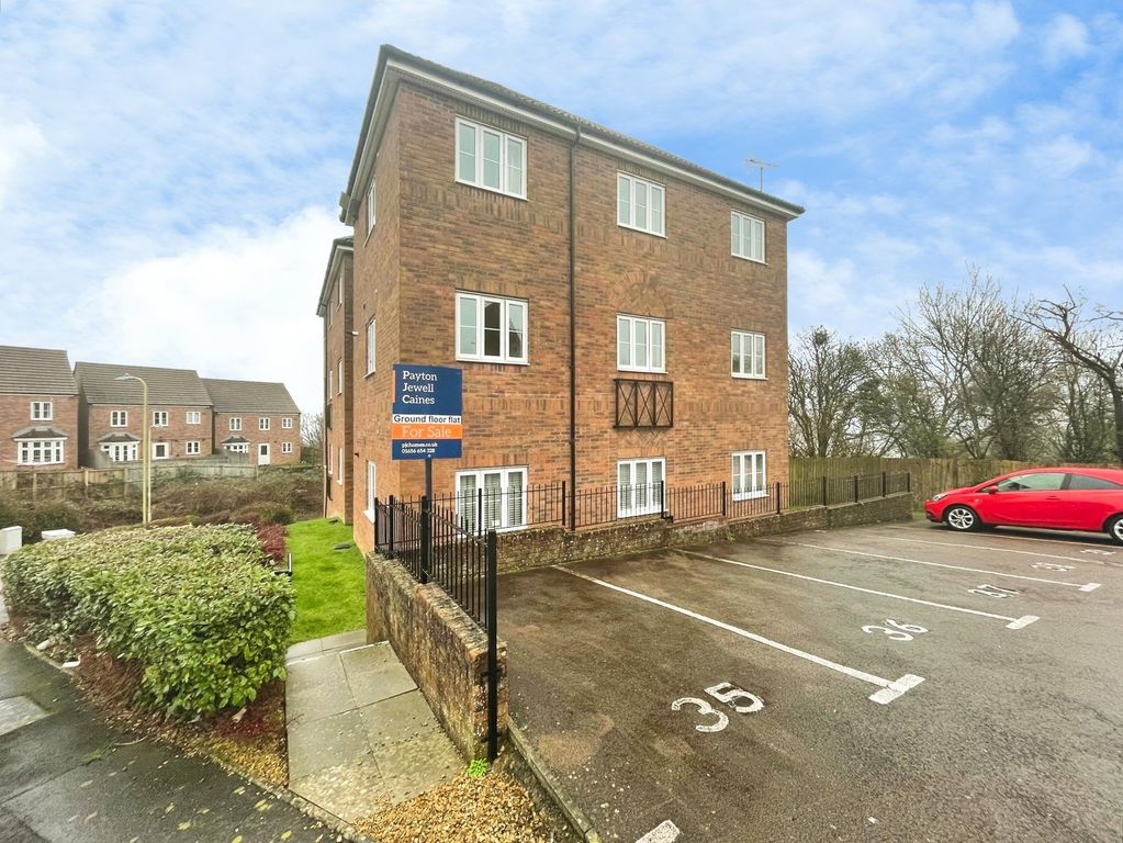 Property photo 1 of 8