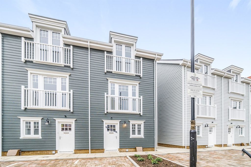 Property photo 1 of 12 (Main)