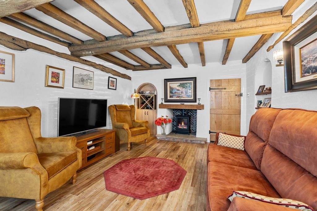 Property photo 3 of 34