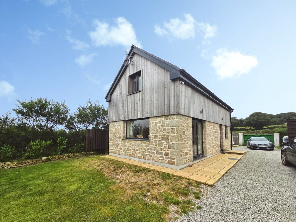Property photo 2 of 31 Picture No. 17