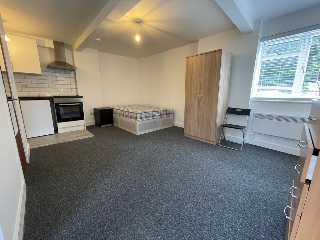 Property photo 1 of 3