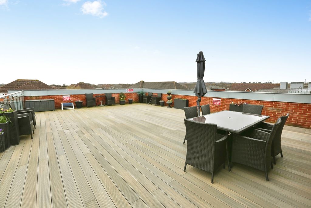 Property photo 3 of 12 Pbox-Img.Jpg