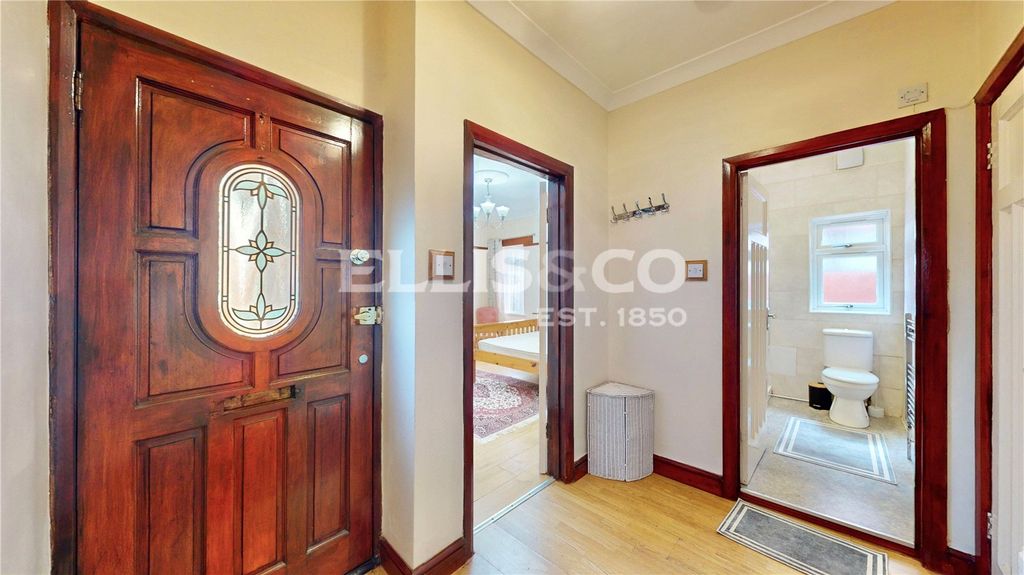 Property photo 3 of 16 Picture No. 23
