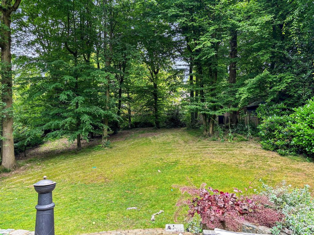 Property photo 2 of 18 Yj.Jpg