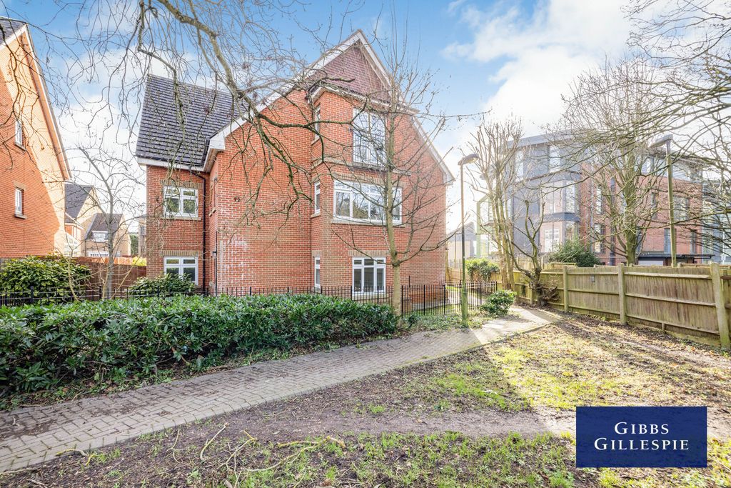 Property photo 1 of 10 1