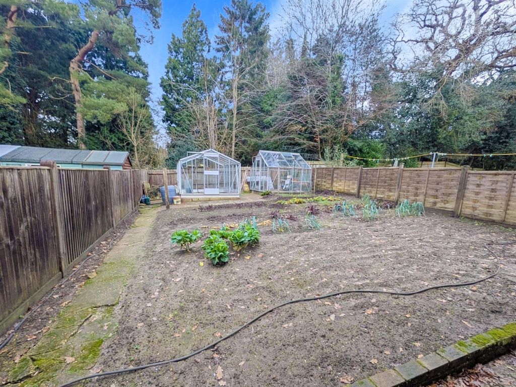 Property photo 2 of 14 11-Untitled Design (18).Jpg