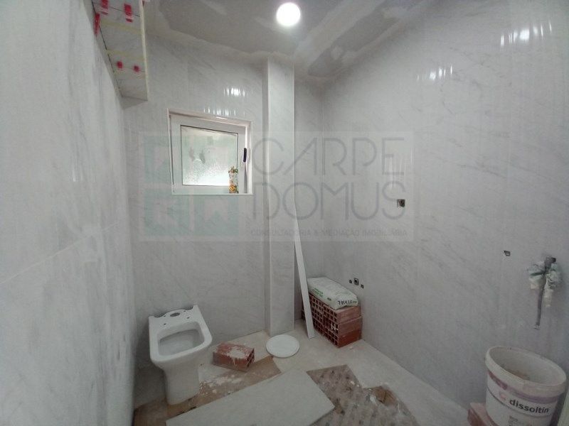 Property photo 3 of 36
