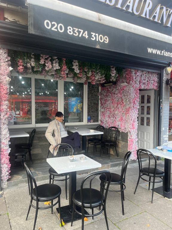 Property photo 1 of 9