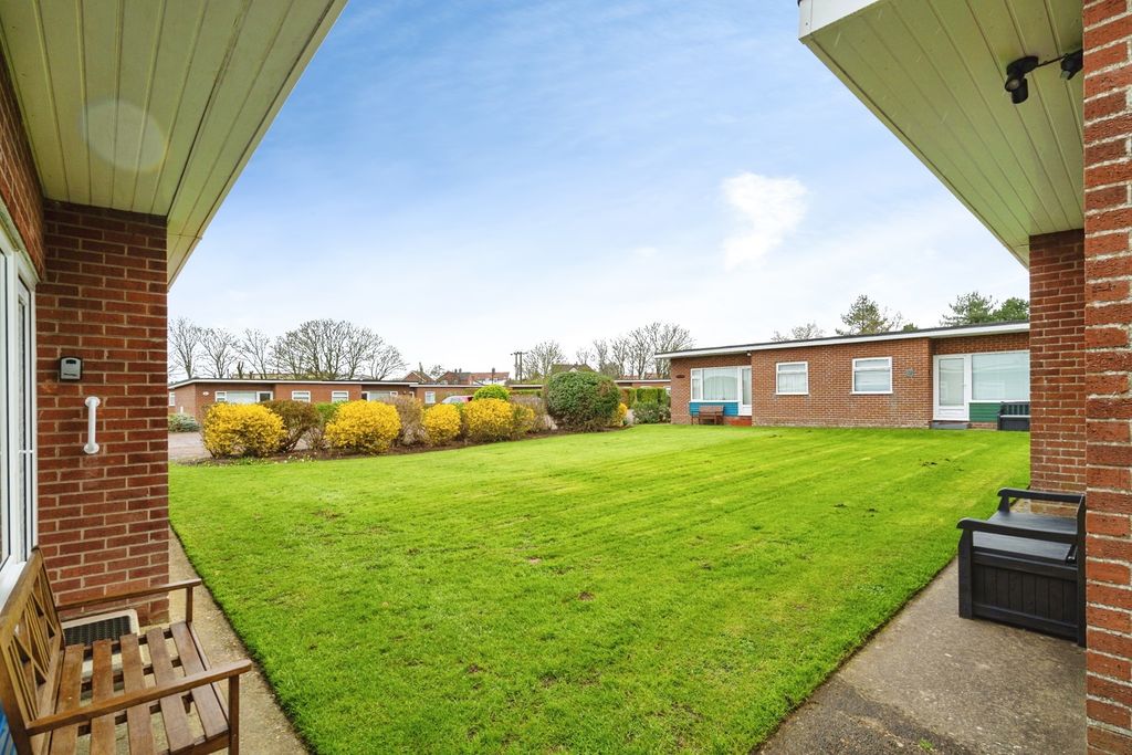 Property photo 2 of 12 Pbox-Img.Jpg