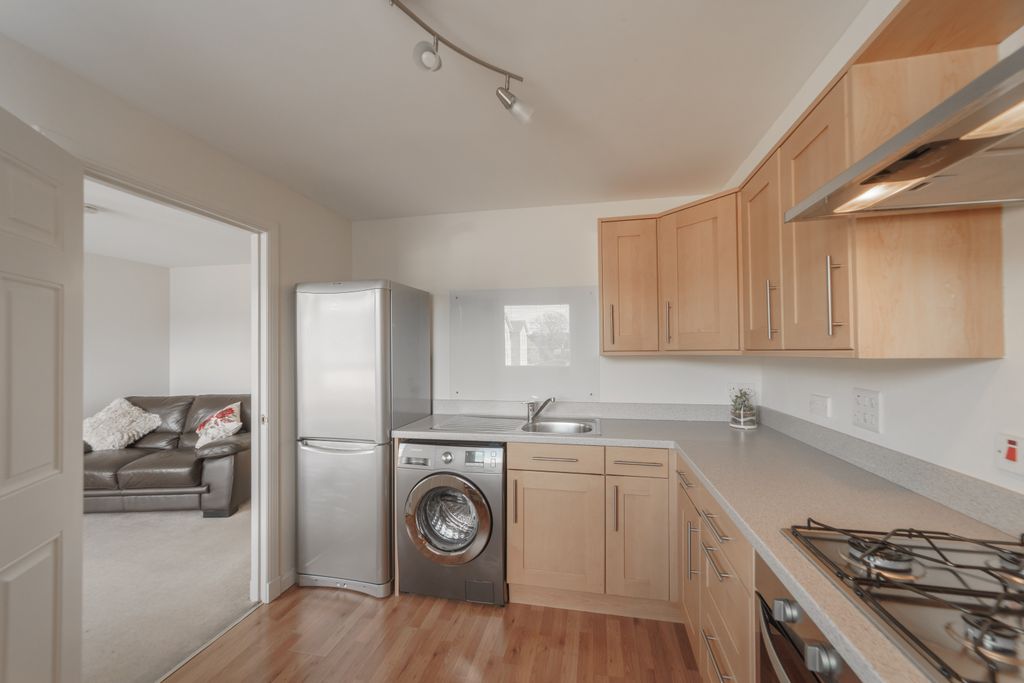 Property photo 2 of 11