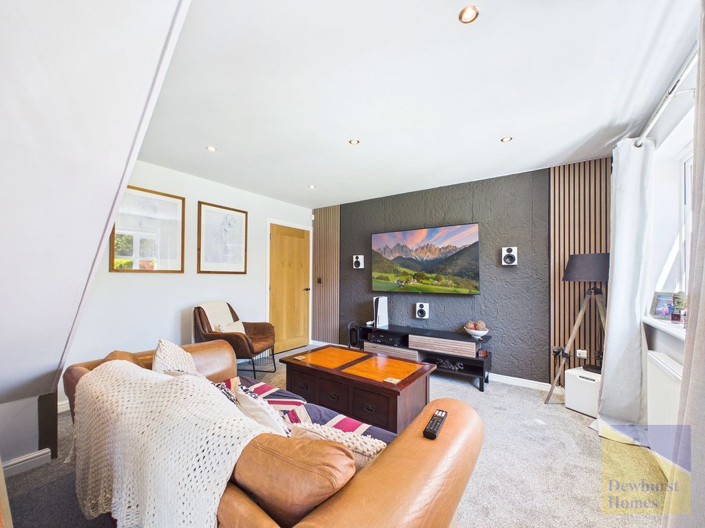 Property photo 3 of 16