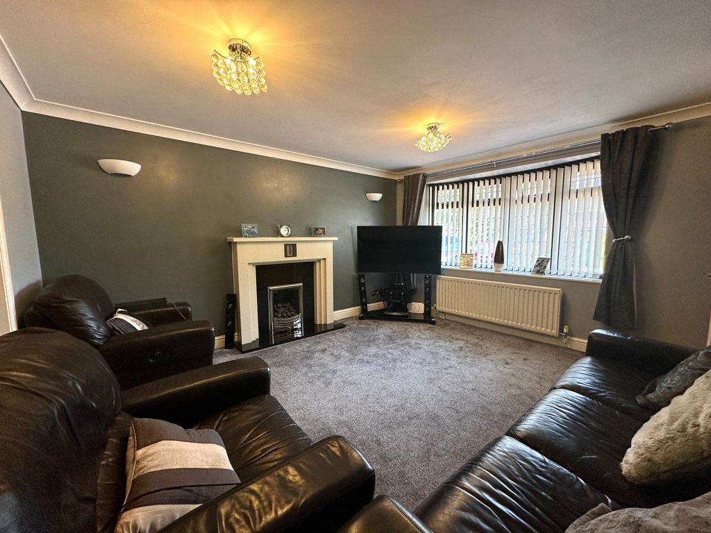 Property photo 2 of 30