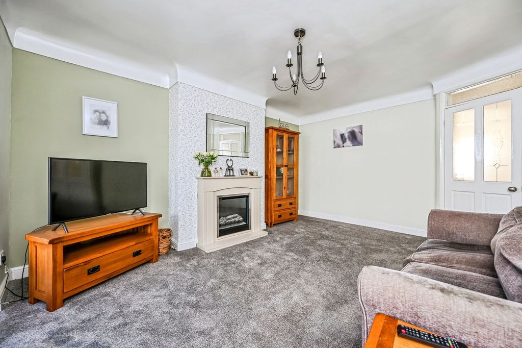 Property photo 3 of 14 Pbox-Img.Jpg