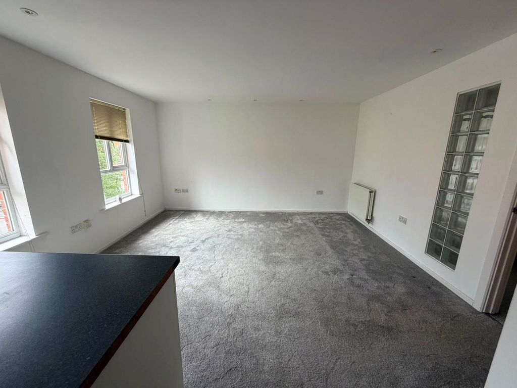 Property photo 3 of 12 Picture No. 17