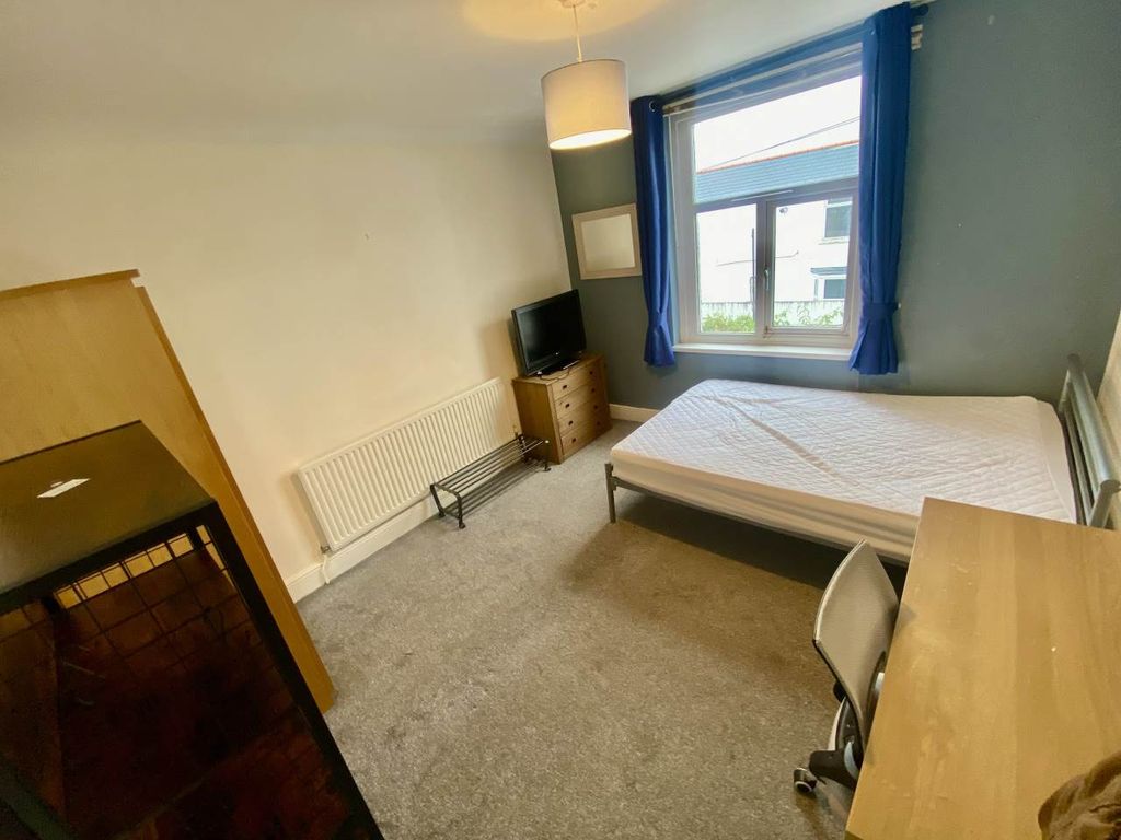 Property photo 3 of 16 Img_8424