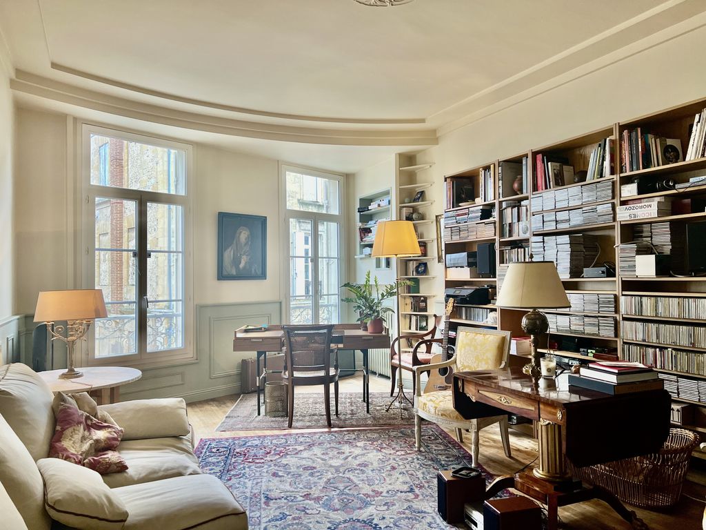 Property photo 3 of 11