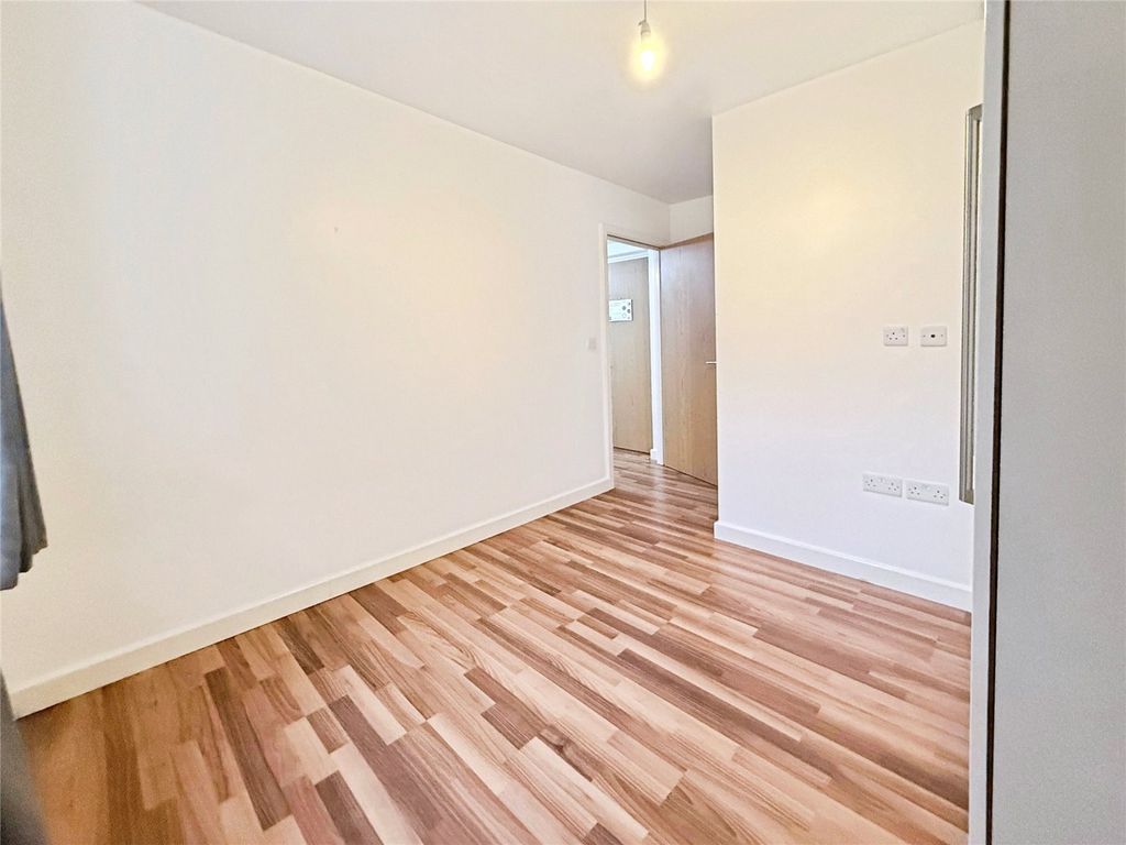 Property photo 2 of 6 Picture No. 03