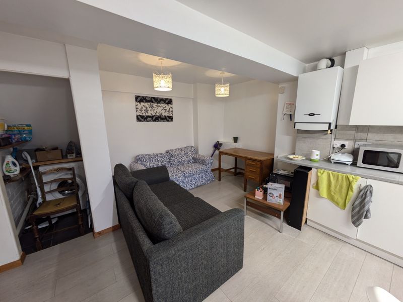 Property photo 2 of 12 Photo 17