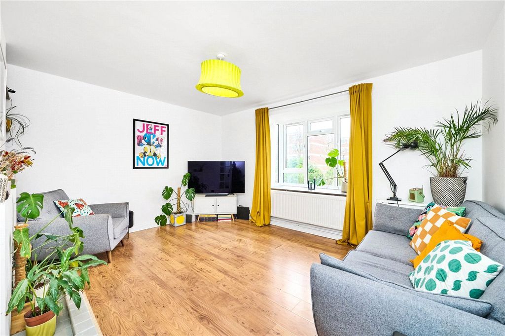 Property photo 3 of 12 Picture No. 05