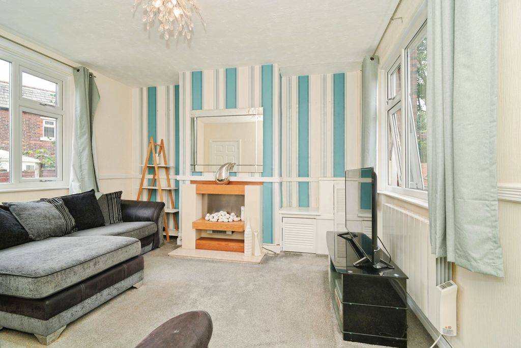 Property photo 2 of 15