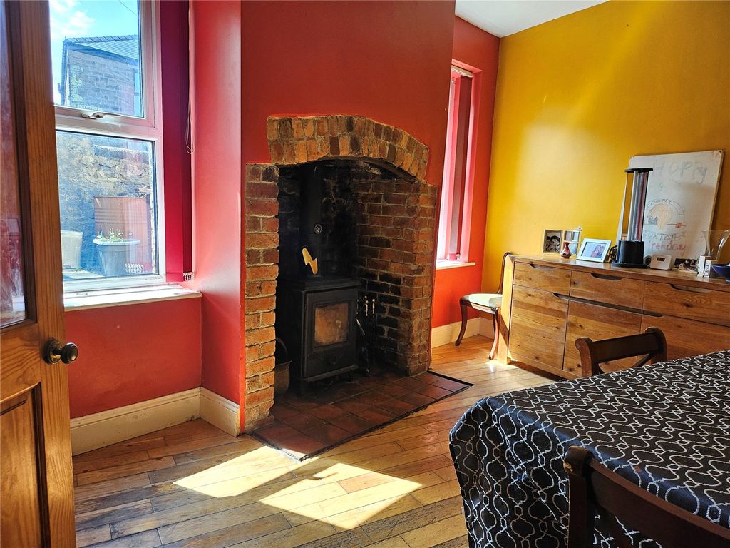 Property photo 3 of 15 Dining Room