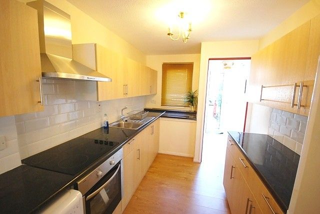 Property photo 3 of 13 Kitchen