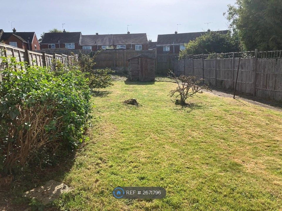 Property photo 2 of 17 Garden