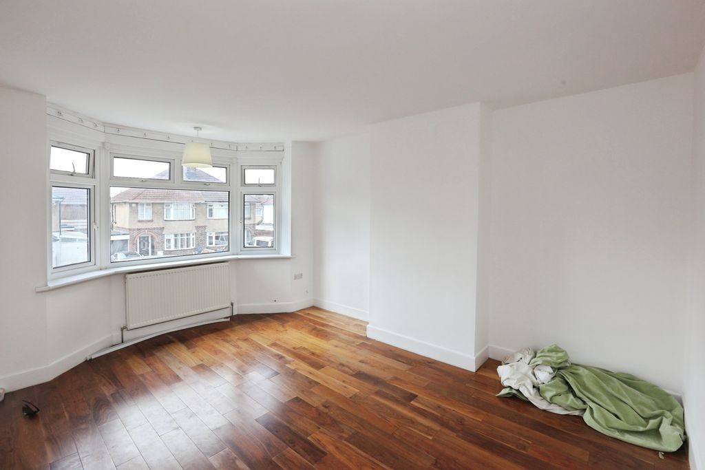 Property photo 3 of 20 Pbox-Img.Jpg