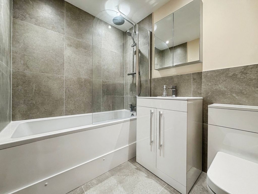 Property photo 3 of 7 Pbox-Img.Jpg